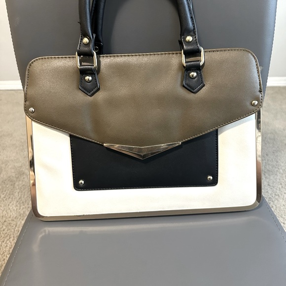 Like new Aldo bag!!! - Picture 1 of 4
